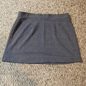 Black and white plaid skirt